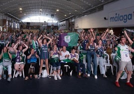 Los 900 aficionados celebran el título Europeo