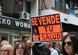 Manifestación de OncoBierzo en Ponferrada en defensa de la sanidad pública.
