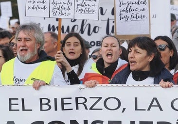 Concentración y manifestación por las calles de Valladolid hasta la consejería de Sanidad convocada por OncoBierzo, en una imagen de archivo.