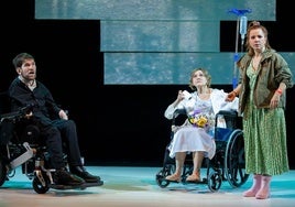 Telmo Irureta, Mireia Gabilondo y Aitziber Garmendia en la obra.