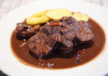 Un rabo de toro exquisito a cinco minutos del Campo Grande