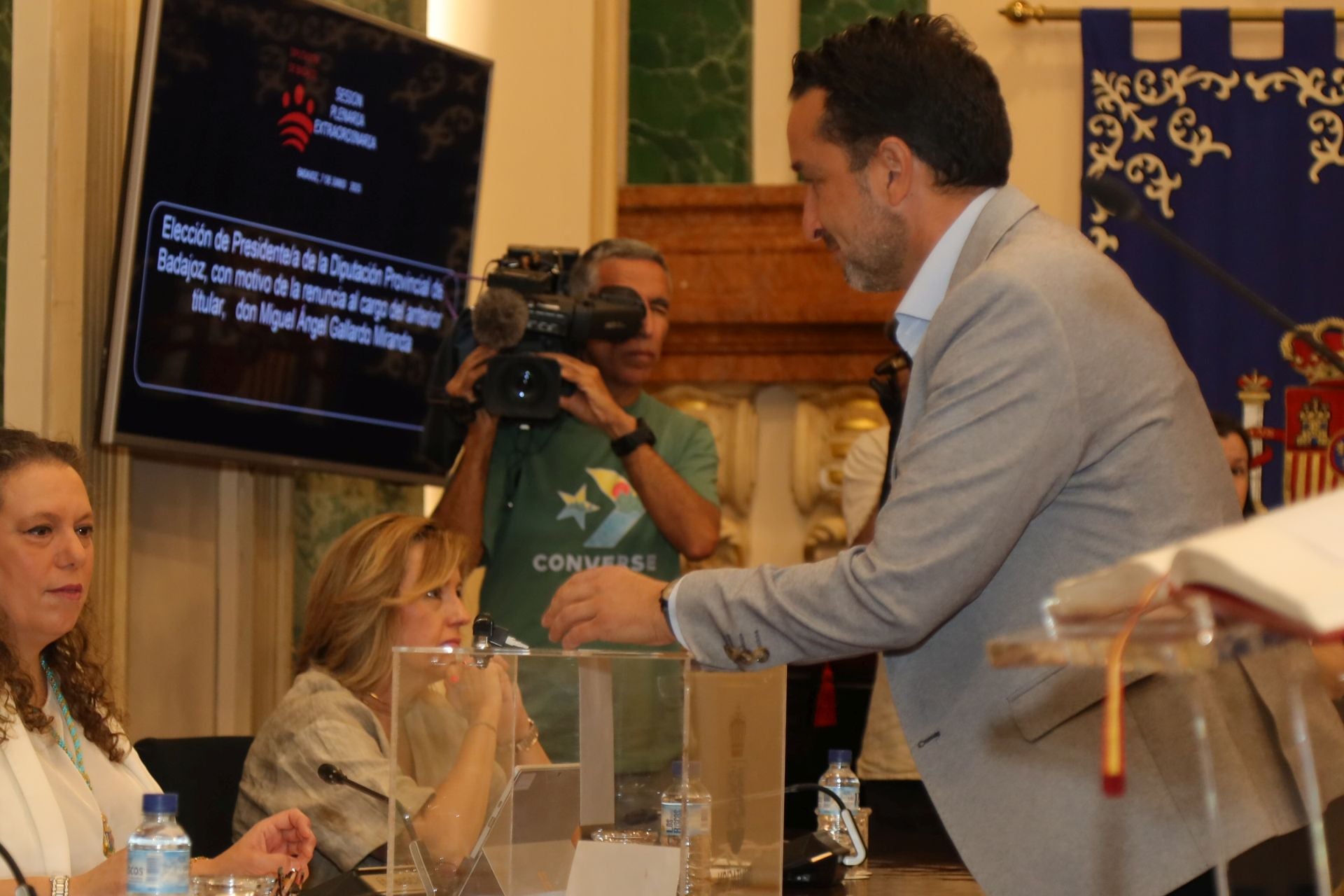 Toma de posesión de Raquel del Puerto como presidenta de la Diputación de Badajoz, en imágenes