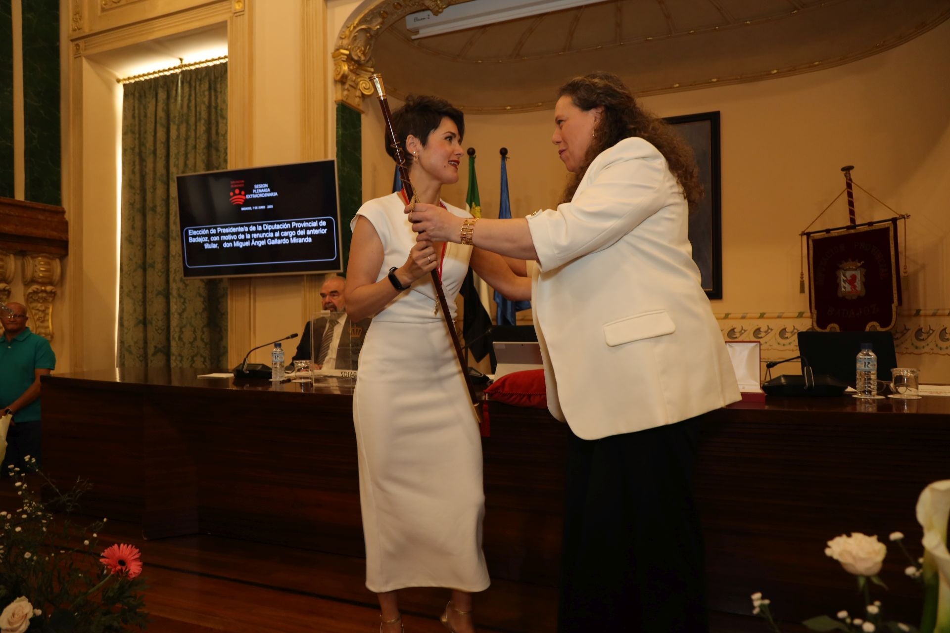 Toma de posesión de Raquel del Puerto como presidenta de la Diputación de Badajoz, en imágenes