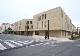 Exterior del centro de salud de La Villanueva de Logroño.