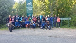 Hermandad y ascenso al pico Alcaste