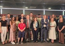 García Mascarell y Alejandro Blanco, ayer en Madrid con exdeportistas.