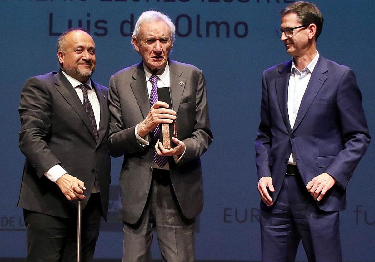 Conoce a los ganadores de los Premios Leonoticias 2024