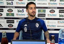 Ernesto Gómez, en sala de prensa.