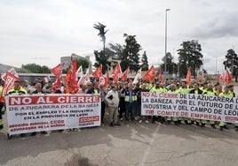 Concentración de trabajadores de Azucarera de La Bañeza
