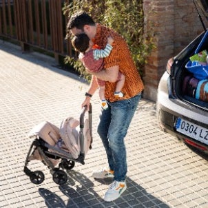 Así es la silla de paseo más versátil diseñada para el movimiento