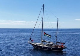 El velero 'Madleen', de la Flotilla de la Libertad, en su trayecto hacia las costas de Gaza.