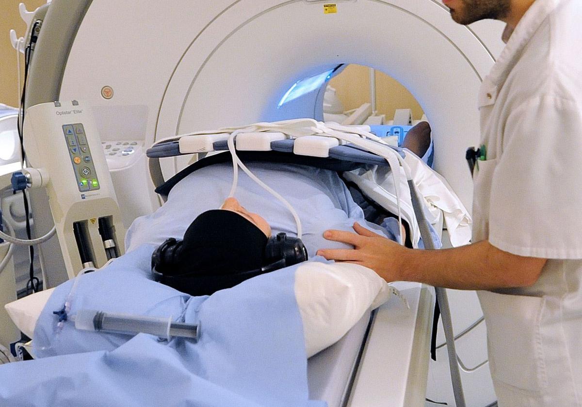 Las 2.250 resonancias y ecografías del hospital de Salamanca que se van a la privada ya tienen destino